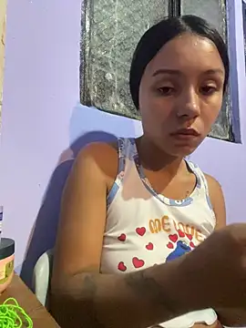 Snapshot of julieta_fn chatting on March 3, 2026, 3:35 am julieta fn online show from March 3, 2026, 3:35 am