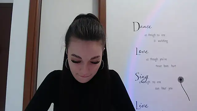 Snapshot of Eva_Eldis chatting on March 22, 2025, 12:57 pm Eva Eldis online show from March 22, 2025, 12:57 pm