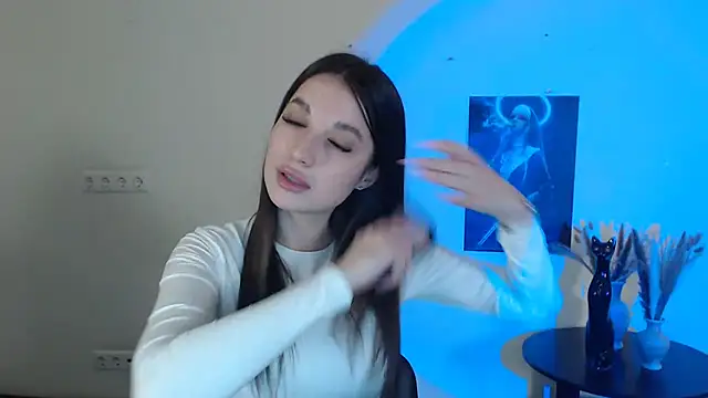 Snapshot of Eva_Eldis chatting on March 8, 2025, 5:33 pm Eva Eldis online show from March 8, 2025, 5:33 pm