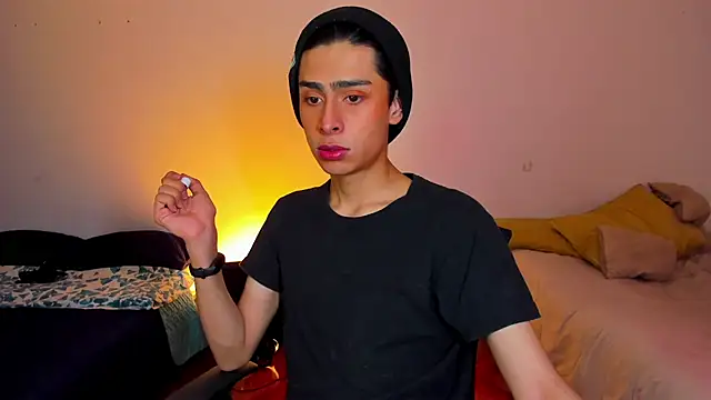 Snapshot of steve__gray chatting on March 7, 2025, 6:43 pm steve gray online show from March 7, 2025, 6:43 pm