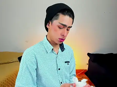 Snapshot of steve__gray chatting on February 5, 2025, 2:05 pm steve gray online show from February 5, 2025, 2:05 pm