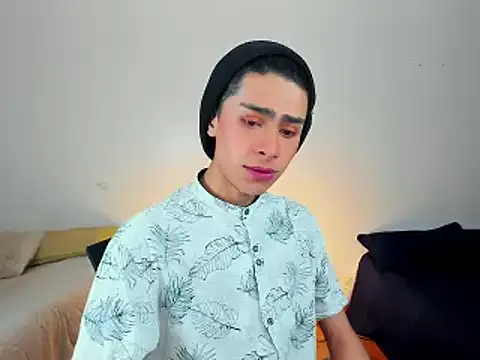 Snapshot of steve__gray chatting on February 7, 2025, 2:04 pm steve gray online show from February 7, 2025, 2:04 pm