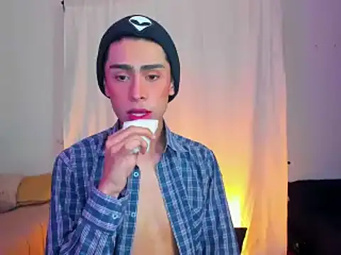 Snapshot of steve__gray chatting on February 11, 2025, 2:13 pm steve gray online show from February 11, 2025, 2:13 pm