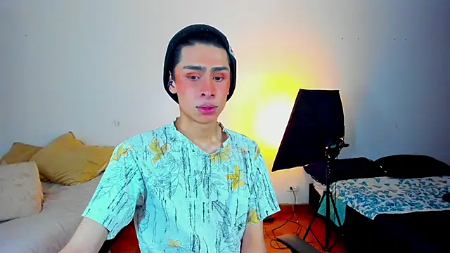 Snapshot of steve__gray chatting on March 12, 2025, 6:53 pm steve gray online show from March 12, 2025, 6:53 pm