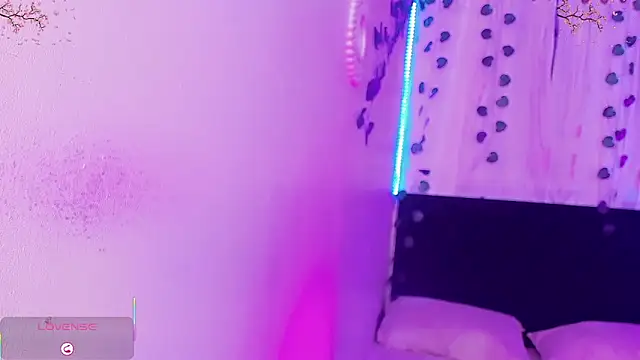 Irina milkmaid online show from April 15, 2026, 7:58 pm