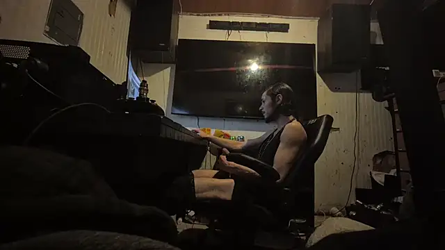 nuttyking2022 online show from December 4, 2025, 8:35 am