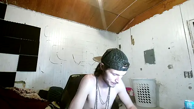 nuttyking2022 online show from October 27, 2025, 5:08 am