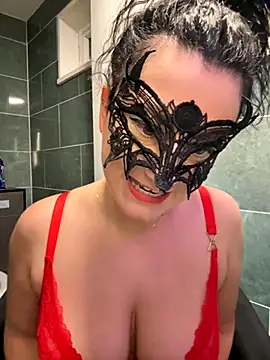 Snapshot of Loveblackzilla chatting on November 5, 2025, 7:50 pm Loveblackzilla online show from November 5, 2025, 7:50 pm