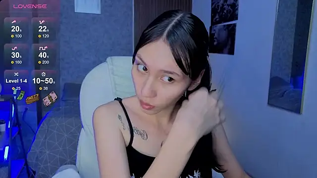 Miaa Lee7 online show from June 5, 2026, 8:03 pm