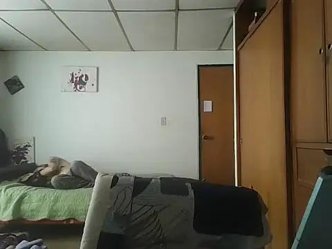 isabellapurple online show from March 3, 2026, 4:25 pm