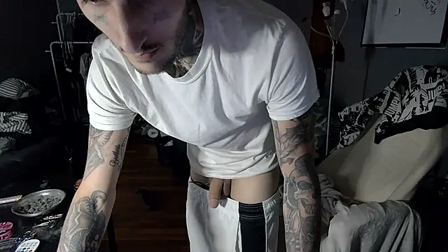 BadJewfucks online show from June 4, 2026, 5:23 am