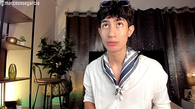 NovaaWheler online show from March 26, 2026, 11:52 am