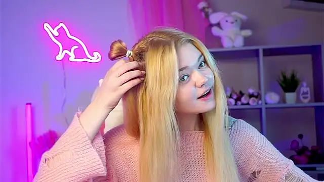 AdeleCartier online show from March 19, 2025, 3:41 am