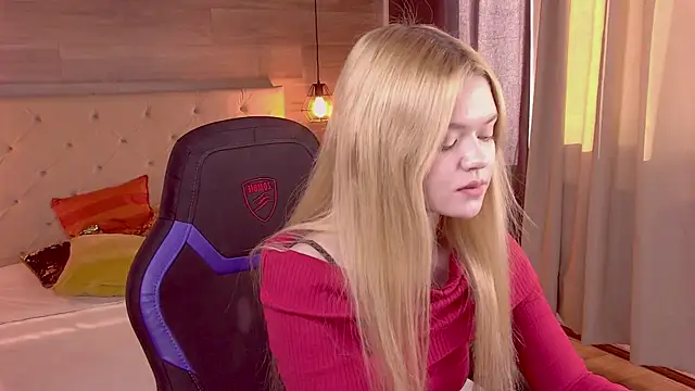 AdeleCartier online show from February 21, 2025, 7:34 am