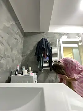 BonyBon29 online show from October 25, 2025, 5:17 am