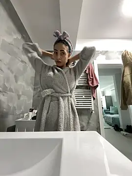 BonyBon29 online show from November 13, 2025, 7:01 am