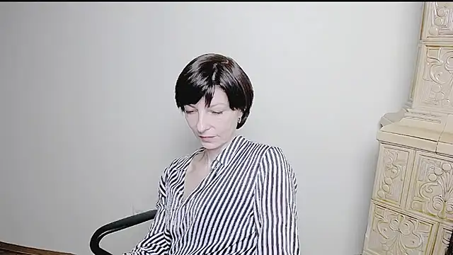 Snapshot of _AngeliaFlow_ chatting on March 17, 2025, 12:57 pm AngeliaFlow online show from March 17, 2025, 12:57 pm