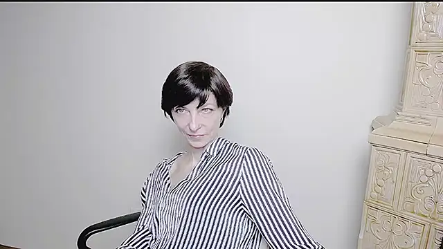 Snapshot of _AngeliaFlow_ chatting on March 17, 2025, 9:55 am AngeliaFlow online show from March 17, 2025, 9:55 am