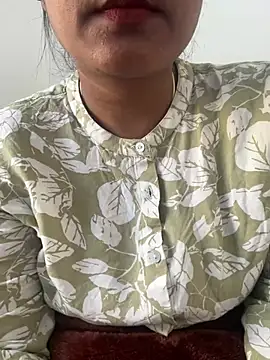 Deepcha1991 online show from February 6, 2025, 4:36 pm