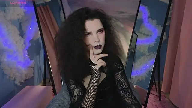 DamienLake online show from April 6, 2026, 9:05 pm