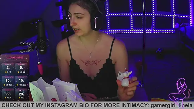 Gamergirl-Linela online show from November 1, 2025, 5:07 pm