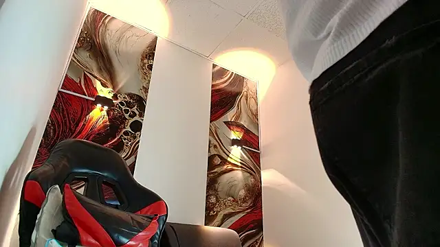 Luke davis01 online show from March 12, 2026, 1:04 pm