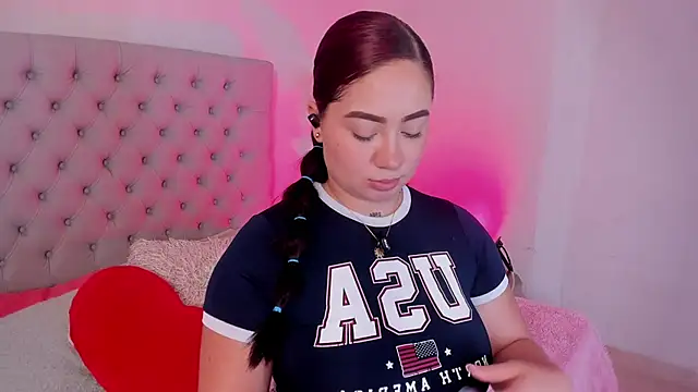 Snapshot of Morgan_Wright chatting on February 6, 2026, 7:43 pm Morgan Wright online show from February 6, 2026, 7:43 pm