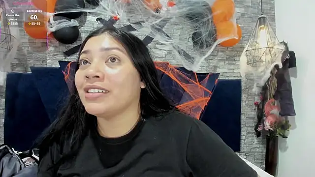 Snapshot of Sophia_Brunett chatting on October 30, 2025, 11:52 am Sophia Brunett online show from October 30, 2025, 11:52 am