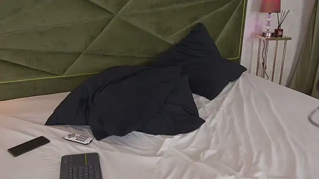 Snapshot of NataliaNovak chatting on March 2, 2025, 4:14 pm NataliaNovak online show from March 2, 2025, 4:14 pm