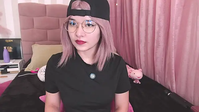 NataliaNovak online show from April 9, 2026, 2:45 pm