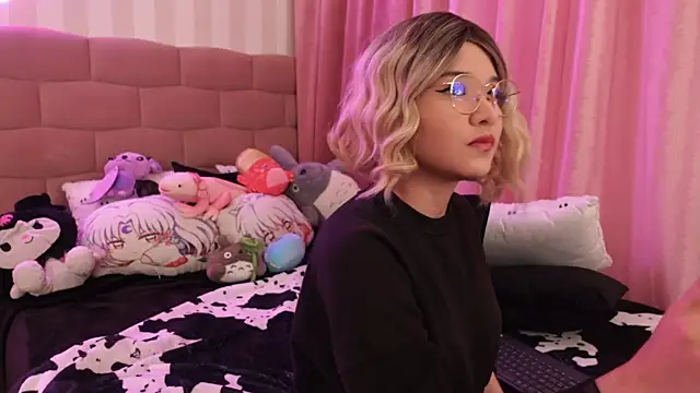 Snapshot of NataliaNovak chatting on November 26, 2025, 9:37 pm NataliaNovak online show from November 26, 2025, 9:37 pm