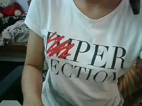 Snapshot of laila_10 chatting on April 2, 2026, 6:53 am laila 10 online show from April 2, 2026, 6:53 am