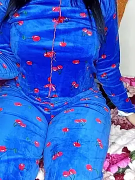 Snapshot of Malika-697 chatting on November 11, 2025, 12:49 am Malika-697 online show from November 11, 2025, 12:49 am