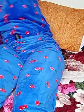 Snapshot of Malika-697 chatting on November 11, 2025, 9:53 pm Malika-697 online show from November 11, 2025, 9:53 pm