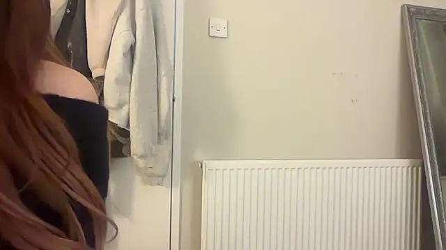 Snapshot of skyejde chatting on November 2, 2025, 11:10 pm skyejde online show from November 2, 2025, 11:10 pm