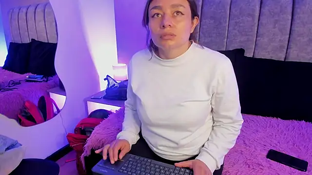  michonne  online show from March 27, 2026, 9:05 pm