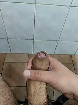 Snapshot of RedEpicl chatting on September 23, 2025, 10:28 pm RedEpicl online show from September 23, 2025, 10:28 pm