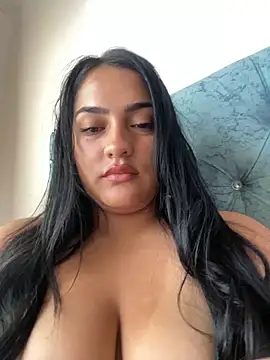 Sahanaprincessll online show from March 28, 2026, 7:04 pm