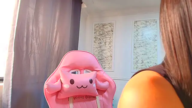 Snapshot of Danella_houston chatting on February 11, 2026, 5:13 pm Danella houston online show from February 11, 2026, 5:13 pm