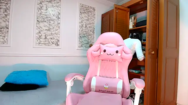 Danella houston online show from October 25, 2025, 11:05 pm