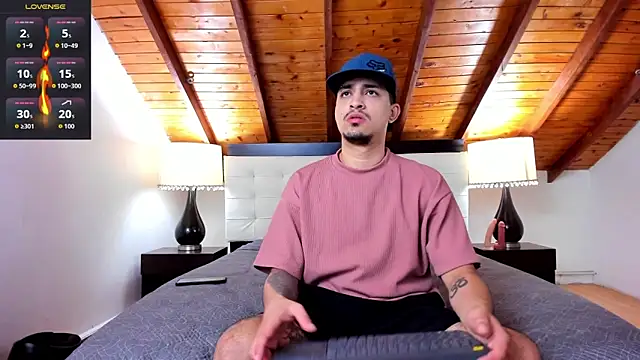 Snapshot of Sebastian_Berne chatting on October 27, 2025, 7:04 pm Sebastian Berne online show from October 27, 2025, 7:04 pm