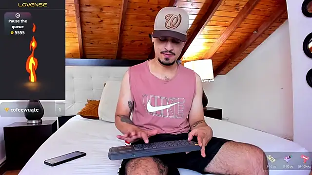 Snapshot of Sebastian_Berne chatting on November 29, 2025, 7:36 pm Sebastian Berne online show from November 29, 2025, 7:36 pm