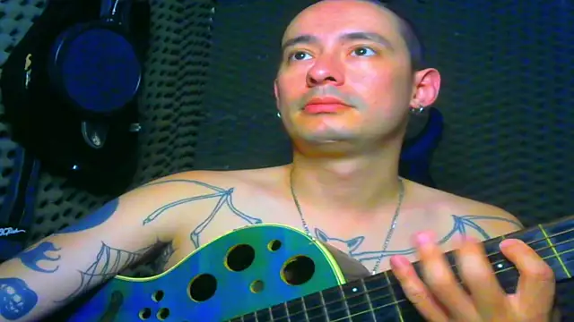 Snapshot of vampireathome chatting on March 16, 2025, 6:34 pm vampireathome online show from March 16, 2025, 6:34 pm