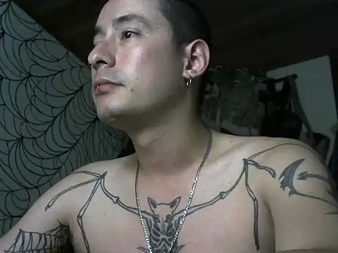Snapshot of vampireathome chatting on April 28, 2026, 6:07 am vampireathome online show from April 28, 2026, 6:07 am