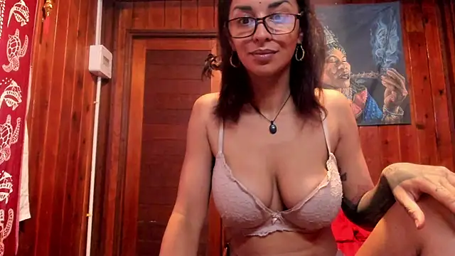 Snapshot of katia_voodoo13 chatting on September 13, 2025, 2:44 am katia voodoo13 online show from September 13, 2025, 2:44 am
