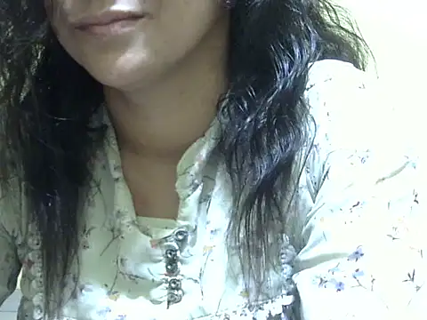 Snapshot of Your_cutiepie_ chatting on November 18, 2025, 10:29 am Your cutiepie online show from November 18, 2025, 10:29 am