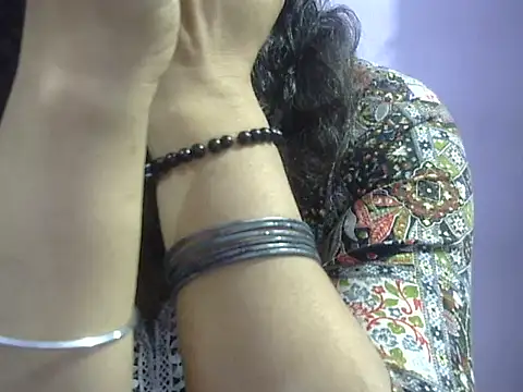 Your cutiepie  online show from March 25, 2026, 3:33 pm