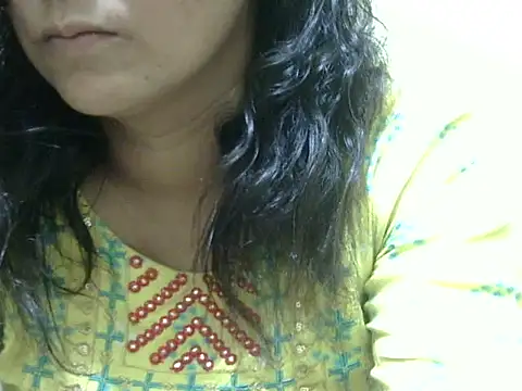 Snapshot of Your_cutiepie_ chatting on October 29, 2025, 8:46 am Your cutiepie online show from October 29, 2025, 8:46 am