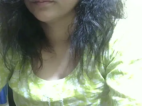 Snapshot of Your_cutiepie_ chatting on December 15, 2025, 6:03 pm Your cutiepie online show from December 15, 2025, 6:03 pm