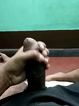 Snapshot of Yashkumar_0697 chatting on November 4, 2025, 9:13 am Yashkumar 0697 online show from November 4, 2025, 9:13 am